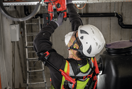 Een exoskelet verlicht het werk