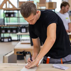Artikel EIB Arbeidsplaatsen Foto LR