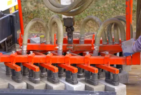 Van de Bunt Projecten werkt zoveel mogelijk machinaal en ontwikkelt een e-learning voor de sector om de kennis hierover te vergroten